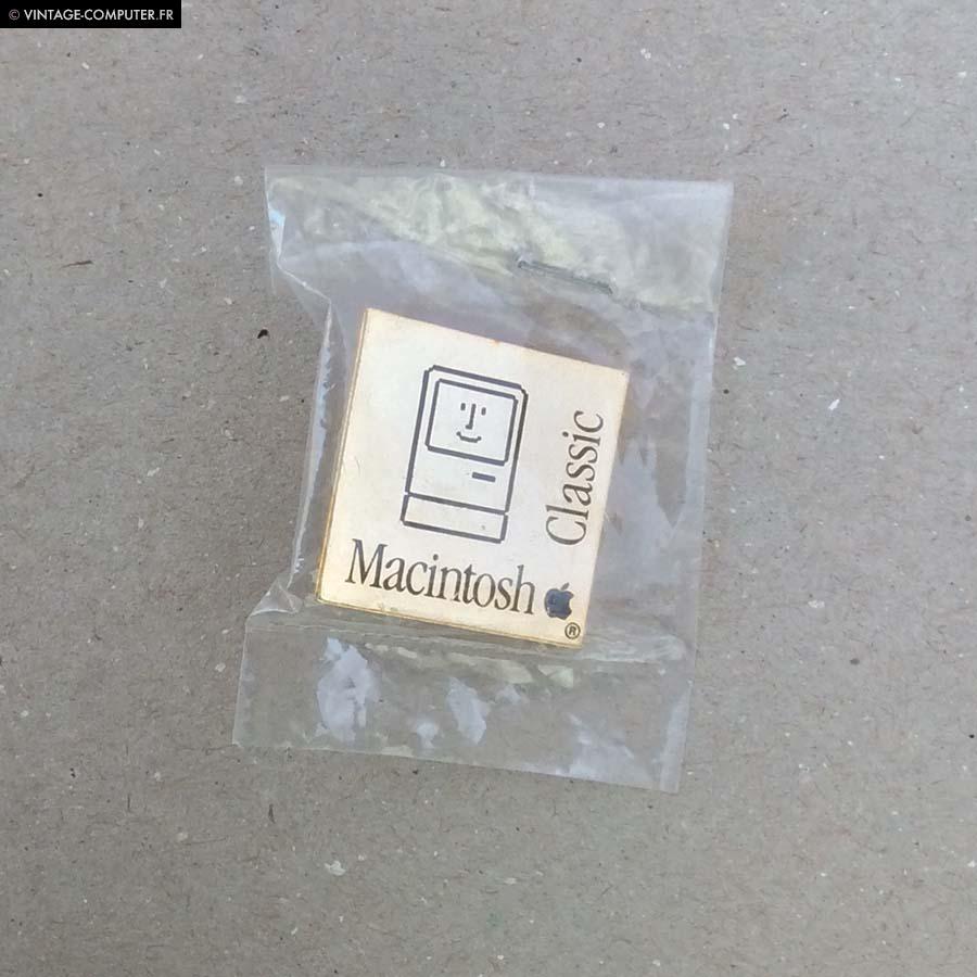 Macintosh classic pin badge 2