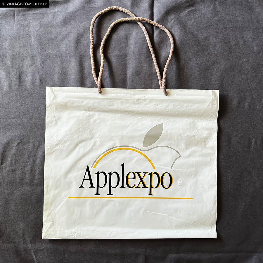 Apple expo CNIT Paris plastic bag